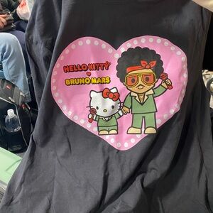 Hello Kitty x Bruno Mars Black Graphic Tee - Pink Heart Print limited Rare